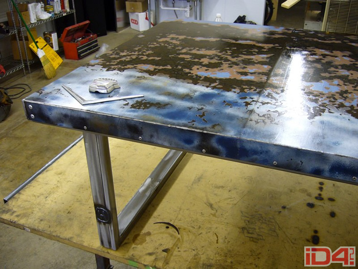 Столики американского бизнесмена Джоэля Хестера (Joel Hester) Столики американского бизнесмена Джоэля Хестера (Joel Hester)