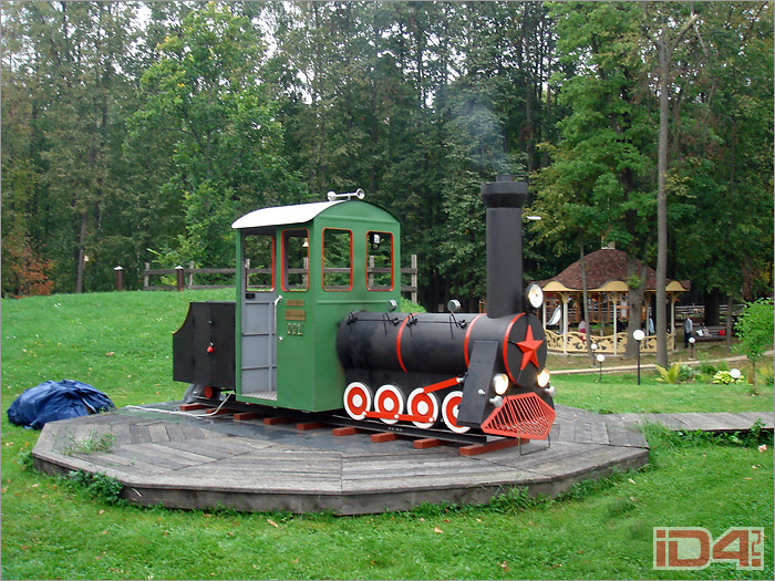 Барбекю-гриль-смокер «Локомотив», который находится в частном клубе в Ближнем Подмосковье Барбекю-гриль-смокер «Локомотив», который находится в частном клубе в Ближнем Подмосковье