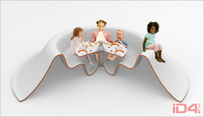 Детский столик The Eat Table итальянской компании Studio Klass