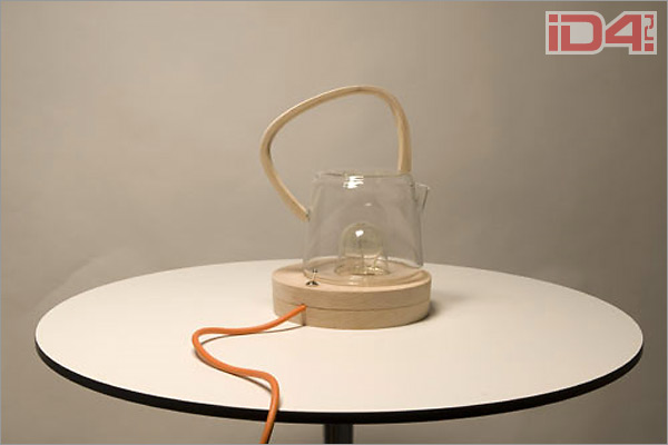 Чайник Kettle студентки лозаннской Высшей школы искусств и дизайна Эстель Соваж (Estelle Sauvage) Чайник Kettle студентки лозаннской Высшей школы искусств и дизайна Эстель Соваж (Estelle Sauvage)