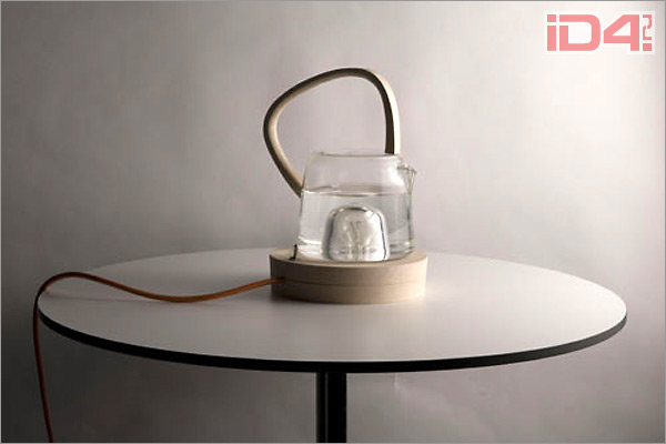 Чайник Kettle студентки лозаннской Высшей школы искусств и дизайна Эстель Соваж (Estelle Sauvage) Чайник Kettle студентки лозаннской Высшей школы искусств и дизайна Эстель Соваж (Estelle Sauvage)